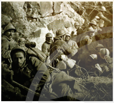 Những người lính Ma-rốc (Maroc) thuộc quân đội Pháp trong chiến hào ở Véc-đoong (Verdun)
