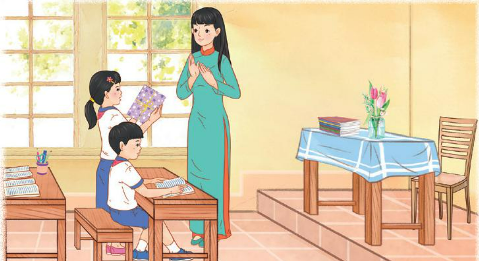 Tặng sản phẩm em tự làm và nói lời chúc, lời cảm ơn đến thầy cô giáo.